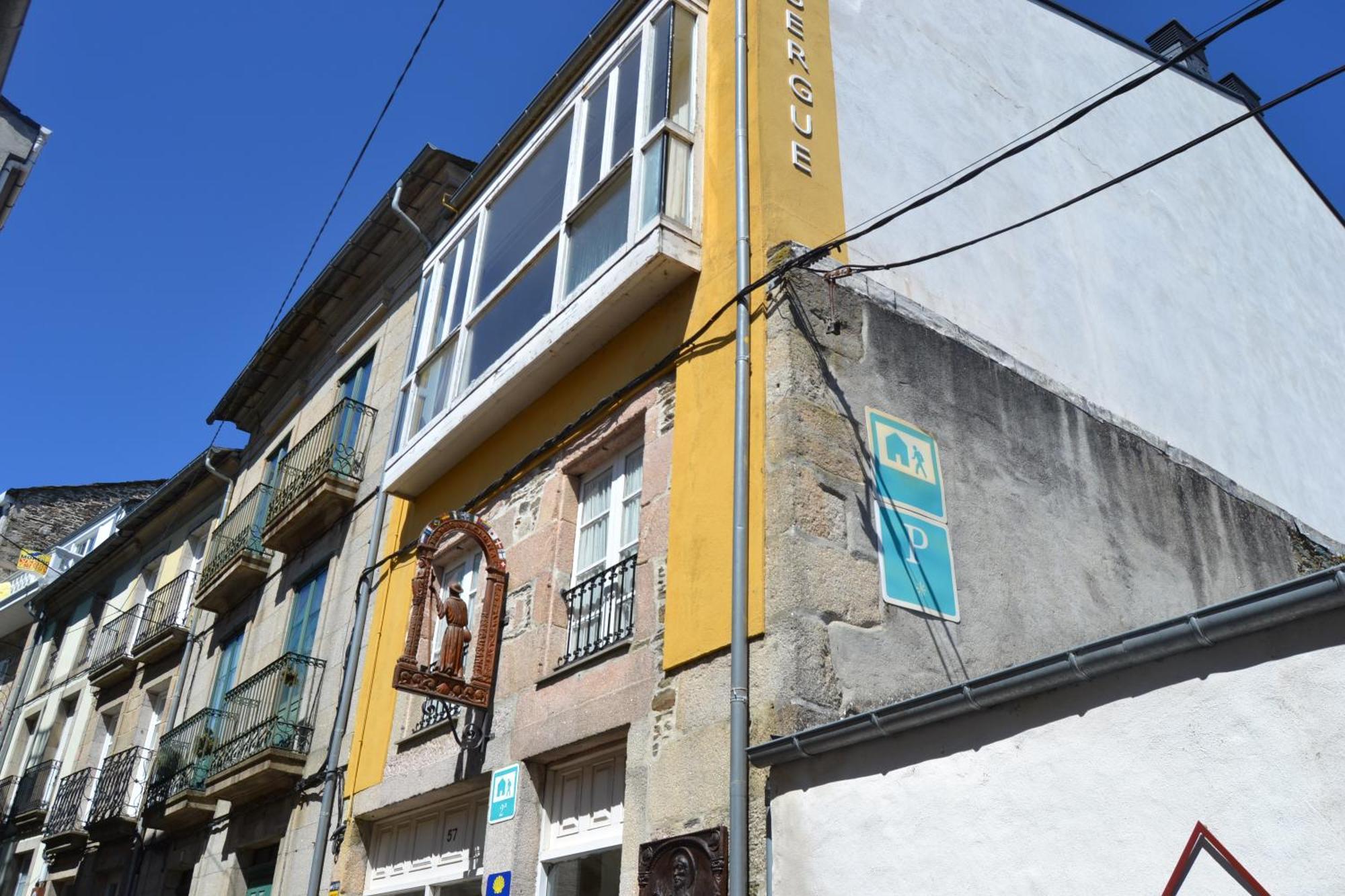Albergue Internacional Hostel Sarria Exterior foto